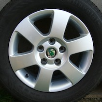 Alu disky Helios - rozměr pneumatik 195/65 R15